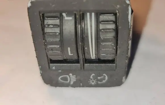Volkswagen PASSAT B6 Headlight level height control switch 3C0941333
