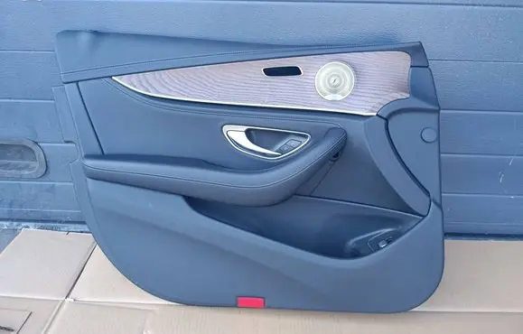 Mercedes-Benz E AMG W213 Coupe rear side trim panel A2137201900 100006397 S528727634