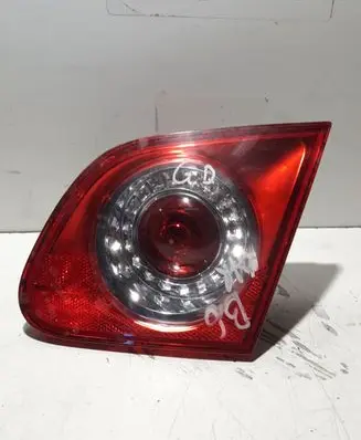 Volkswagen PASSAT B6 Tailgate rear/tail lights