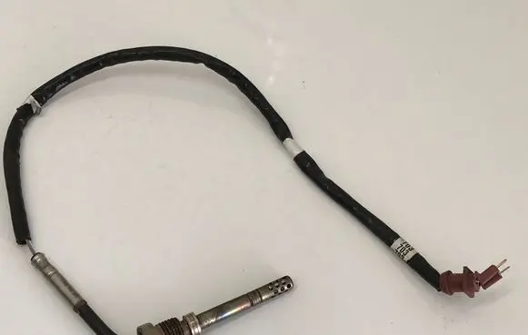 Volkswagen Polo V 6R Exhaust gas temperature sensor 03P906088E