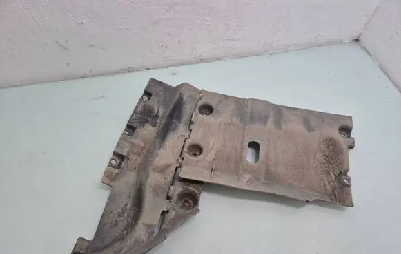 Nissan Qashqai+2 Rear underbody cover/under tray 74818BR12A