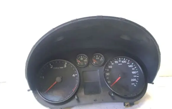 Audi A2 Speedometer (instrument cluster) 8Z0920900