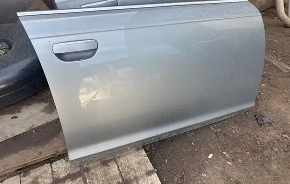 Audi A6 Allroad C6 Front door 
