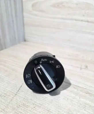 Volkswagen PASSAT B6 Light switch