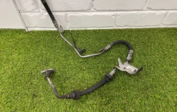 Mercedes-Benz CLS AMG C219 Power steering hose/pipe/line A2114600243