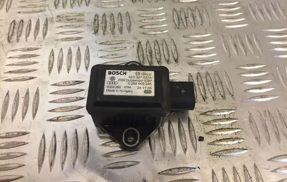 Volkswagen Phaeton ESP acceleration yaw rate sensor 8E0907637A