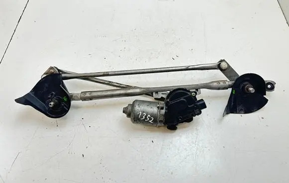 Mitsubishi Outlander Front wiper linkage and motor 1593005630