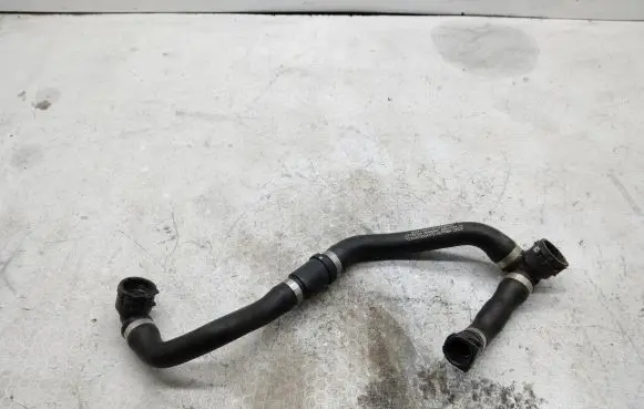Mercedes-Benz E W213 Engine coolant pipe/hose A2135015301 CT159249 667065AIP