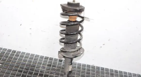 Volkswagen PASSAT B7 Front shock absorber/damper 3AA413031N