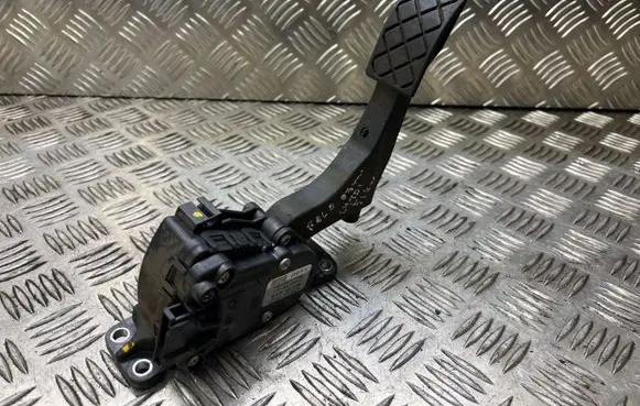 Volkswagen Polo IV 9N3 Accelerator throttle pedal 6Q1721503B