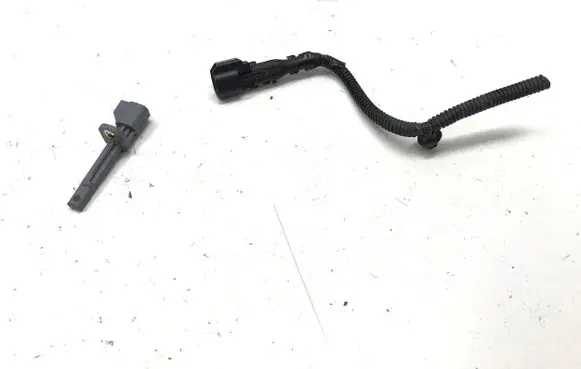 Volvo XC40 ABS brake wheel speed sensor 32279594