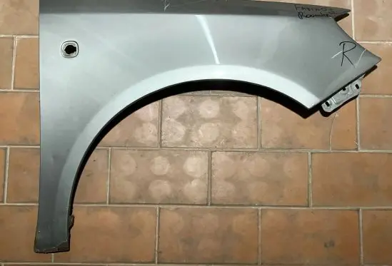 Skoda Roomster (5J) Fender 5J0821162 ZS5CZ