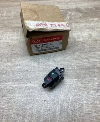 KIA Sportage Steering wheel buttons/switches 967003W501EQ