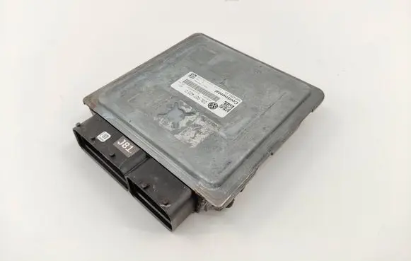 Volkswagen Golf VI Engine control unit/module 03L907425C