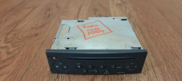 Renault Espace IV Radio/CD/DVD/GPS head unit 8200483747
