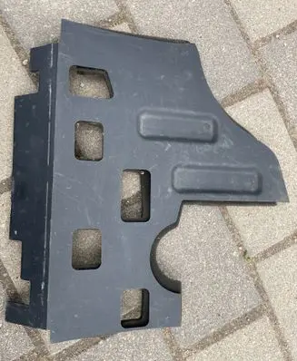 Foot area side trim