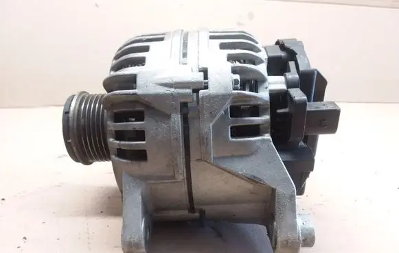 Volkswagen PASSAT B5.5 Generator/alternator