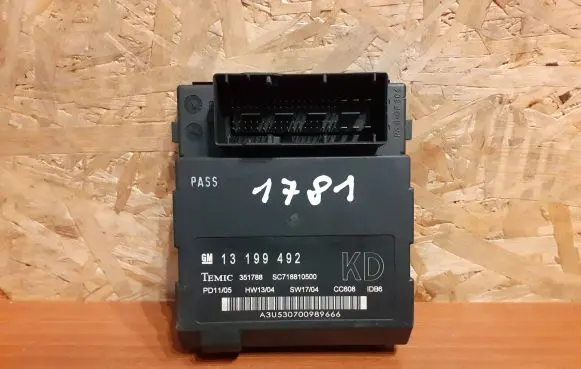 Opel Vectra C Central body control module 13199492 1781
