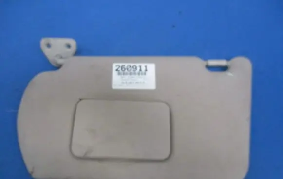 Nissan Almera Tino Sun visor