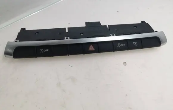 Audi A3 S3 8V Hazard light switch 8V0925301AT