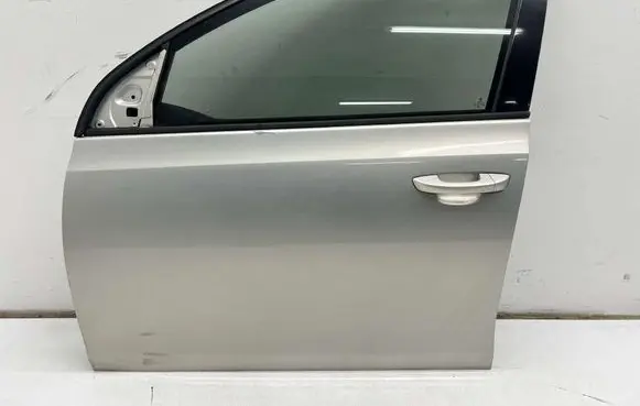 Volkswagen Golf VI Front door MMAUTKO22599
