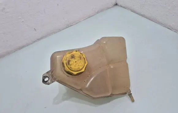 Ford Fiesta Coolant expansion tank/reservoir 3S618K218