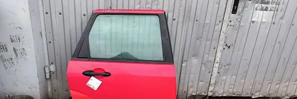 Ford Focus Rear door