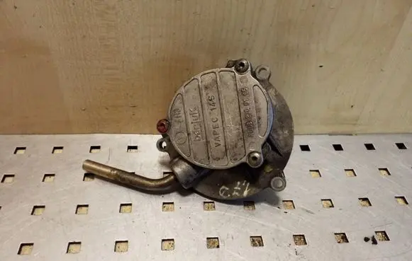 Mercedes-Benz A W168 Vacuum pump A6682300165