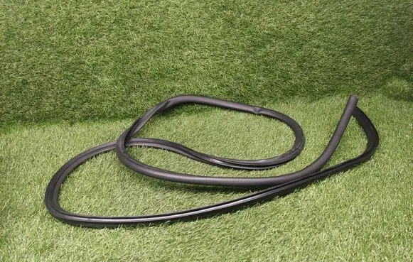BMW 5 F10 F11 Engine compartment rubber 7019779 51767019779