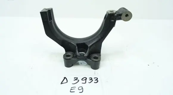 Volkswagen Tiguan Engine mounting bracket 04L4253GA