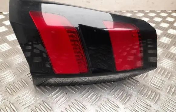 Rear/tail lights
