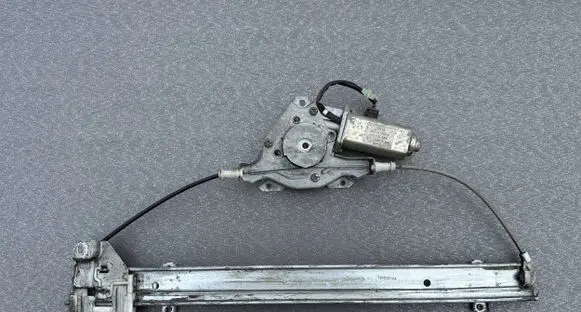 Nissan Terrano Front door electric window regulator 8073078G10