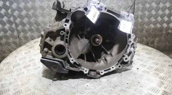 Toyota Yaris Manual 6 speed gearbox 31115-0D090