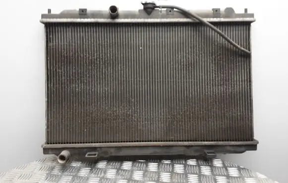 Nissan Almera Tino Coolant radiator
