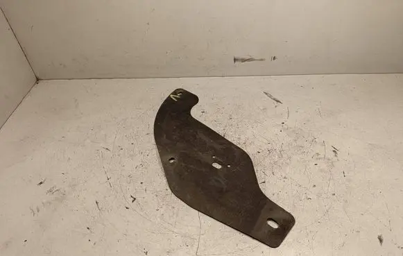 Mitsubishi L200 Front mudguard 