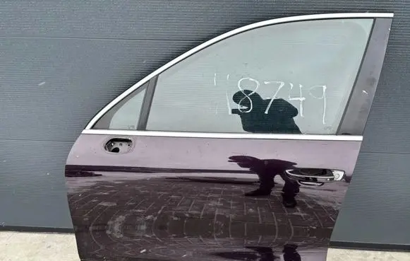 Porsche Cayenne (92A) Front door 