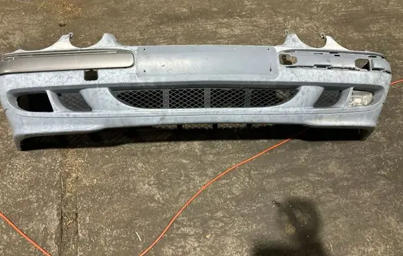 Mercedes-Benz E W210 Front bumper
