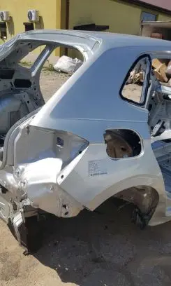 Volkswagen Polo VI Rear quarter panel 