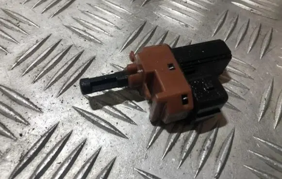 Clutch pedal sensor