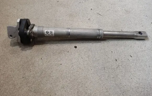 Steering column universal joint