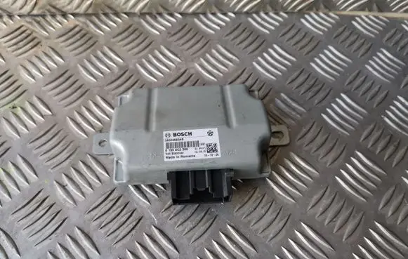 Maserati Ghibli Voltage converter/converter module 56029583AB 0199DC2300