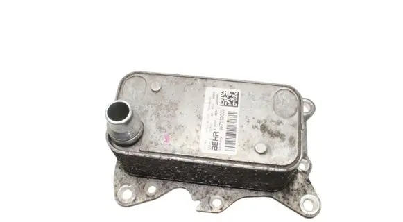Mercedes-Benz CLA C117 X117 W117 Engine oil radiator A6511801065 W7112003