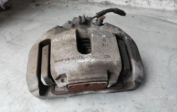 BMW 5 F10 F11 Front brake caliper