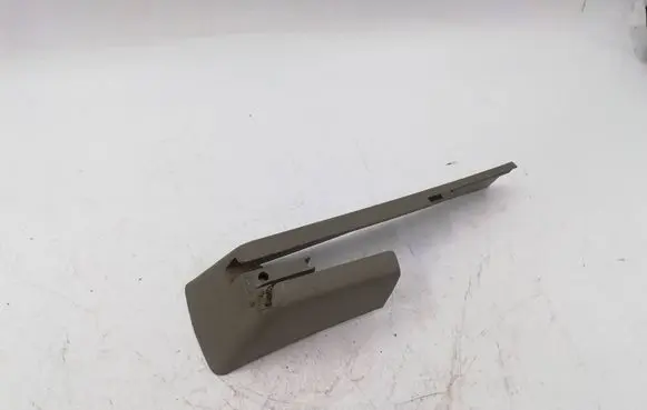 Audi Q7 4L Rear seat rail trim cover 7L0881480