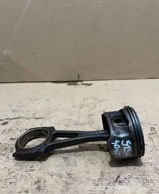 Opel Corsa C Piston with connecting rod