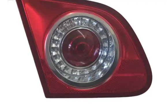Tailgate rear/tail lights