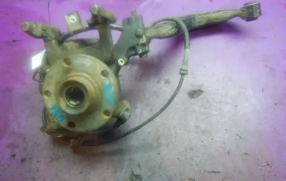 Audi A4 S4 B6 8E 8H Rear wheel hub spindle/knuckle 