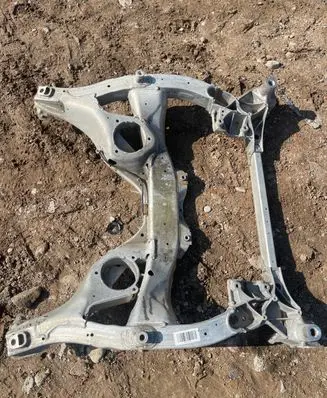 BMW 6 F12 F13 Front subframe 560722510B