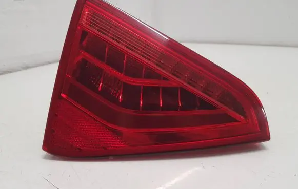 Audi S5 Tailgate rear/tail lights 8T0945093C