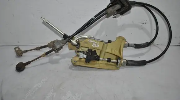 Fiat Panda II Gear selector/shifter in gearbox 